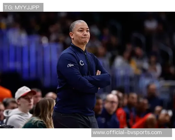 比尔复出首战表现平平教练卢透露其仍受出场时间限制