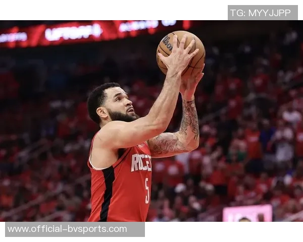 范弗里特积极进行康复训练力争本赛季复出但结果仍不确定 范弗里特积极进行康复训练力争本赛季复出但结果仍不确定